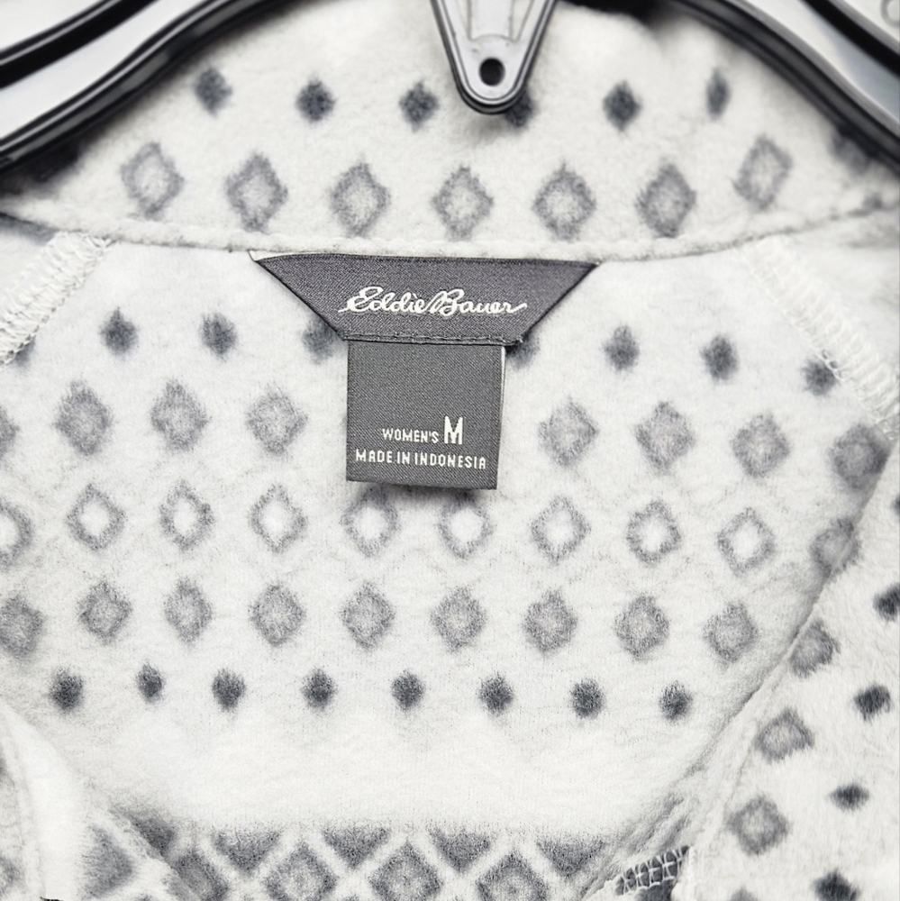Women's Pullover - Picture 6 of 8